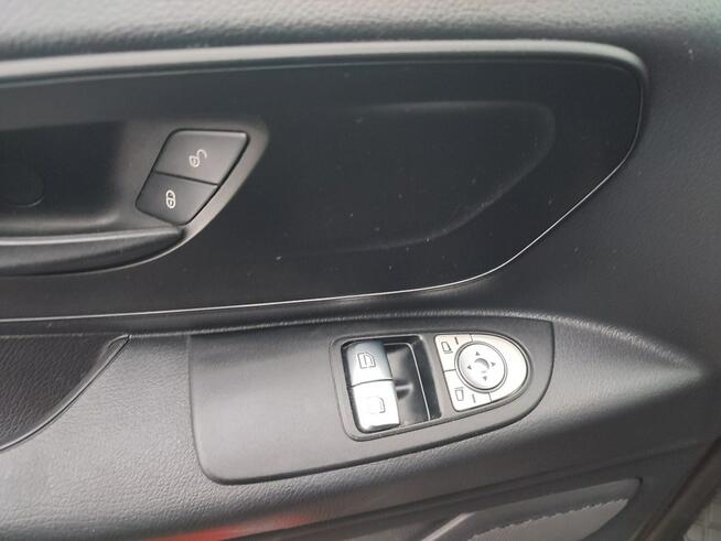 Mercedes Vito 9osób automat