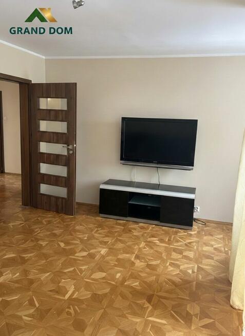 Ustawne mieszkanie z oddzielną kuchnią