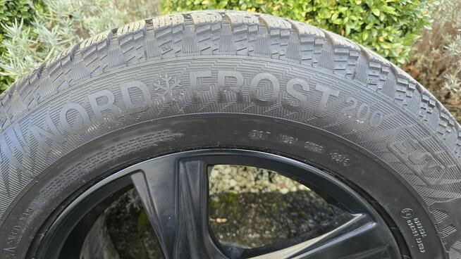 VOLVO XC 90 XC60 KOŁA ZIMOWE 235/65/17 Bieżnik 7.05mm