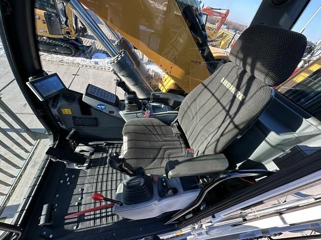 KOPARKA PRZEŁADUNKOWA LIEBHERR LH 22 M LITRONIC