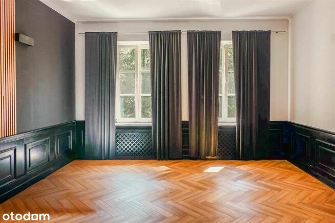 Konstancin- willa z basenem, ogrodem w strefie A