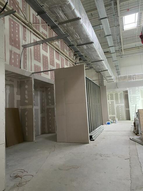 Przyjmuje zlecenie na adaptacji poddaszu, Gładzi, Malowanie .