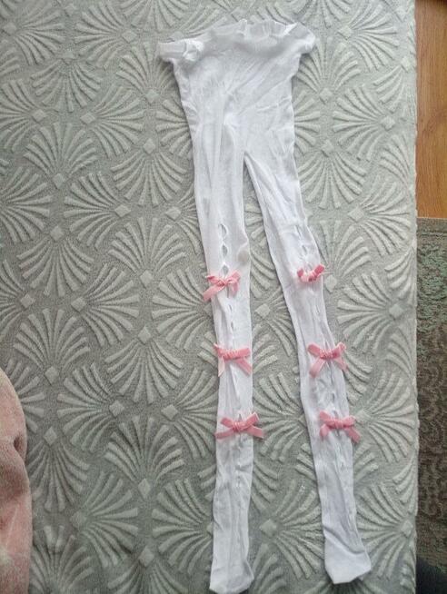 Rozkoszne rajstopy z kokardką