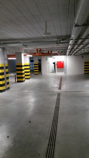 Miejsce postojowe PIXEL HOUSE ul. Legnicka