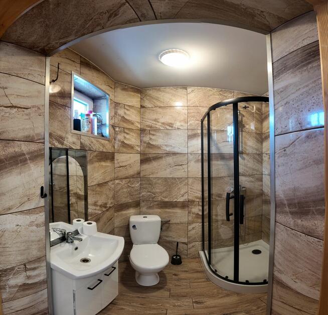 Gospodarstwo 1,3 ha. 2 Domy + 2 domki + stajnia. Bieszczady