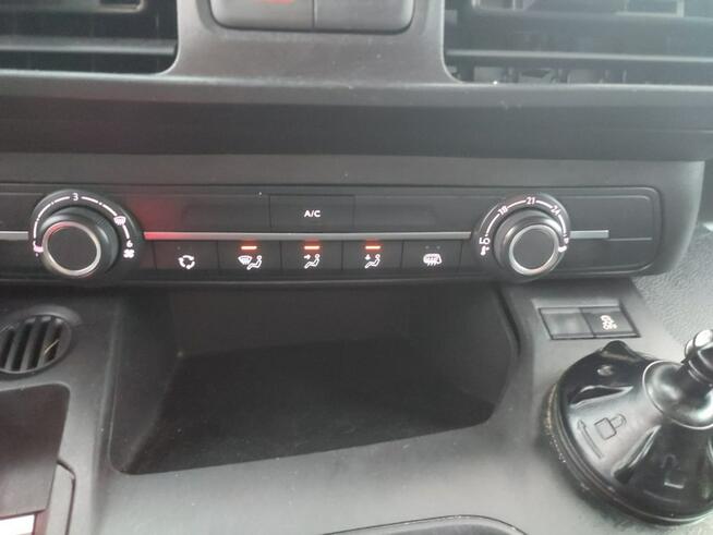 Peugeot Partner Carplay kamera webasto