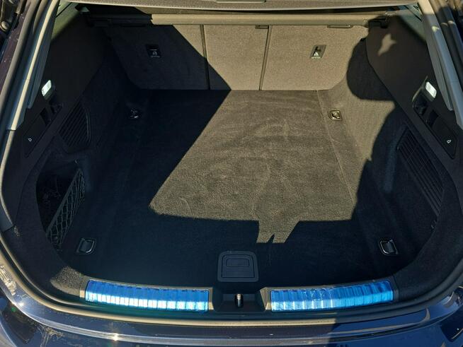 Audi A5 LED_Kamera_Skóra_SoundSystem_CarPlay_Asystenci_El.Fotele_Ambiente_FV23