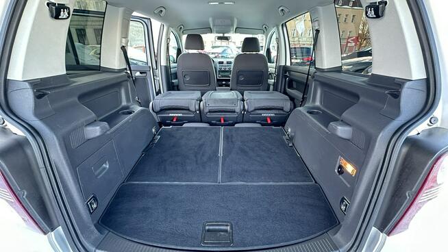 Volkswagen Touran Benzyna 7 Miejsc Zarejestrowany Ubezpieczony