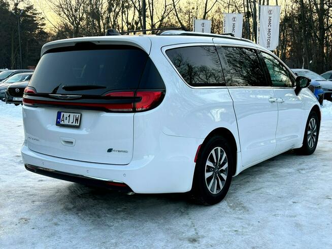 Chrysler Pacifica 3.6 V6 298 KM / HYBRYDA PLUG-IN / Przebieg 900 KM!