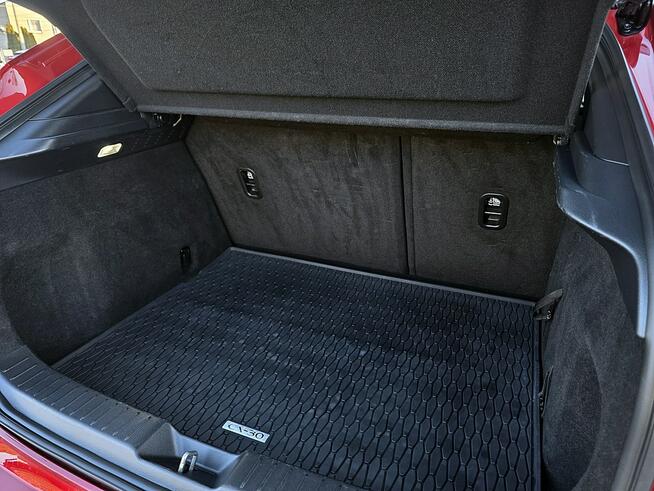 Mazda CX-30 bezwypadkowy