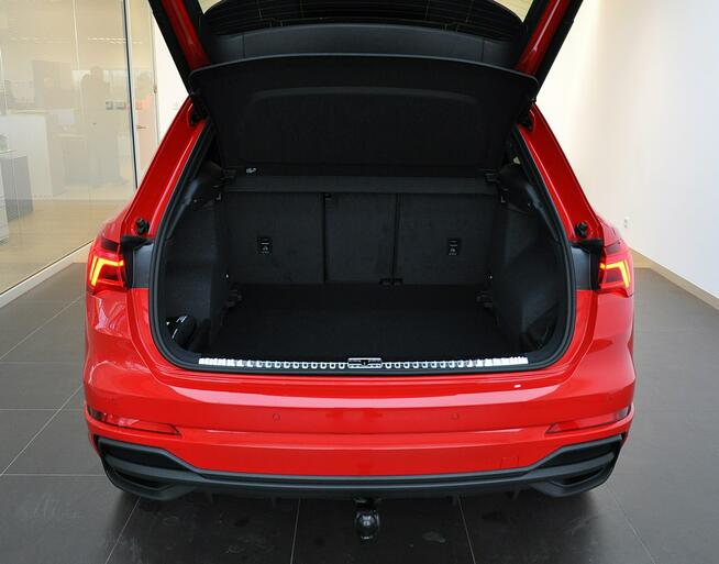 Audi Q3 40TDI Quattro Sline Panorama MatrixLed TempomatACC Virtual Hak Webasto