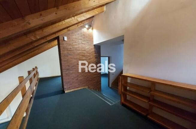 Na Starym Żoliborzu, do zamieszkania lub na biuro.