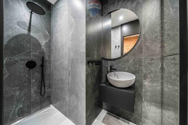 Nowoczesny energooszczędny umeblowany dom Luboń