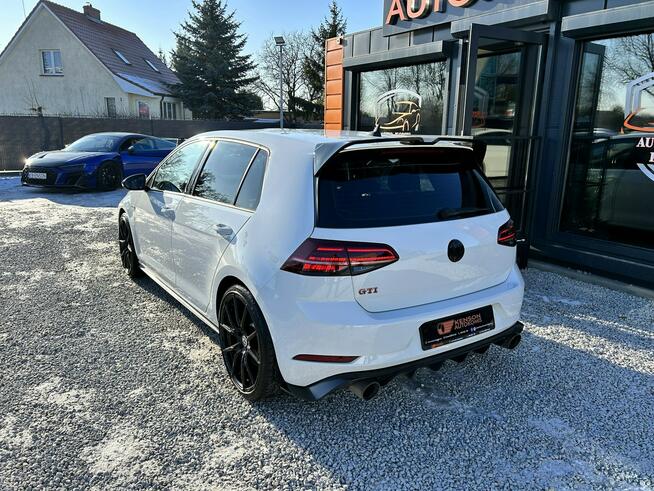 Volkswagen Golf PERFORMANCE, LED, Martwe Pole, Podgrzewane Siedzenia, CarPlay, Kamera
