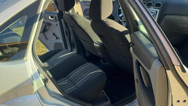 Ford Focus 1.6 Benz. 101KM z Niemiec, LIFT 2010r - Serwisowany, 1 właściciel.