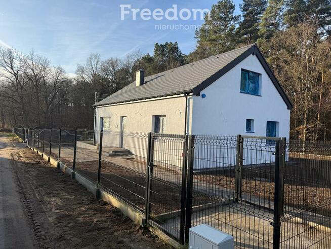 Uroczy dom pod lasem dla dużej rodziny