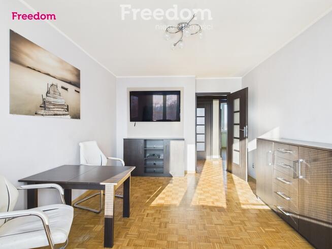 Dwustronne, 3 pokojowe mieszkanie na Lizbońskiej