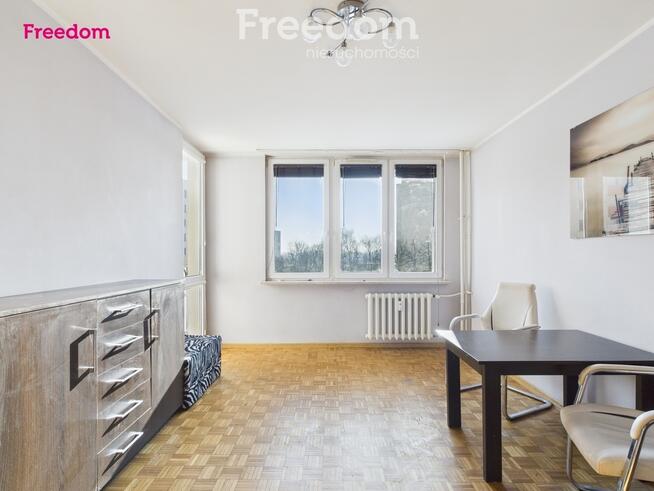 Dwustronne, 3 pokojowe mieszkanie na Lizbońskiej