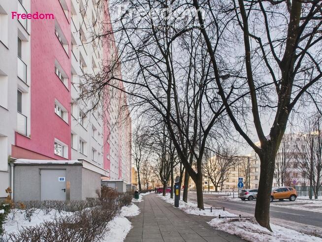 Dwustronne, 3 pokojowe mieszkanie na Lizbońskiej