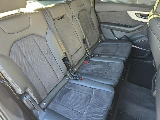 Audi Q7 MatrixLED_Hak_HeadUp_Dociągi_S line_B&O_Noktowizja_Pneumatyka_Kamera_