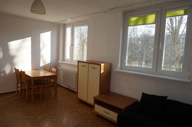 Przestronna kawalerka w bloku na 1 p. na Górczynie