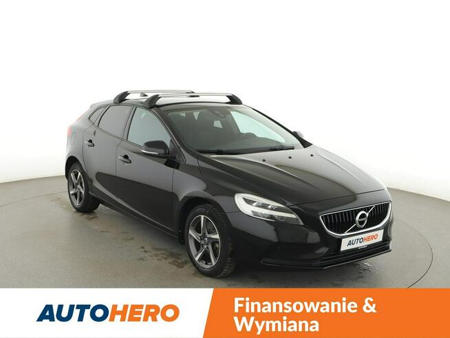 Volvo V40 Momentum automat navi PDC grzane fotele hak tempomat