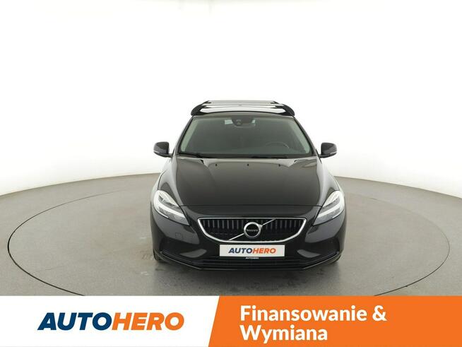 Volvo V40 Momentum automat navi PDC grzane fotele hak tempomat