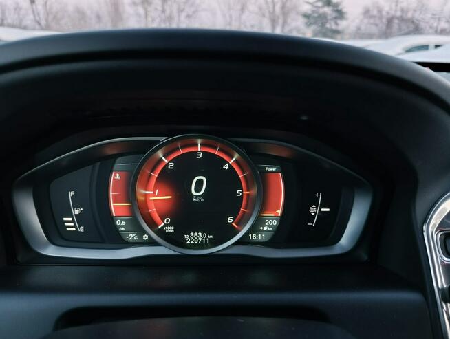 Volvo XC 60 Ksenon navi Ocean Race