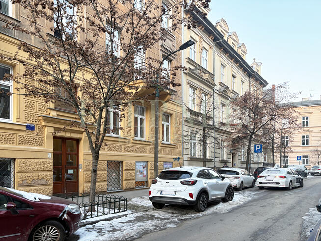 Airbnb/Booking - inwestycyjna kawalerka w centrum