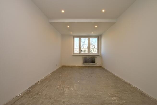 po remoncie - stan deweloperski, oddzielna kuchnia