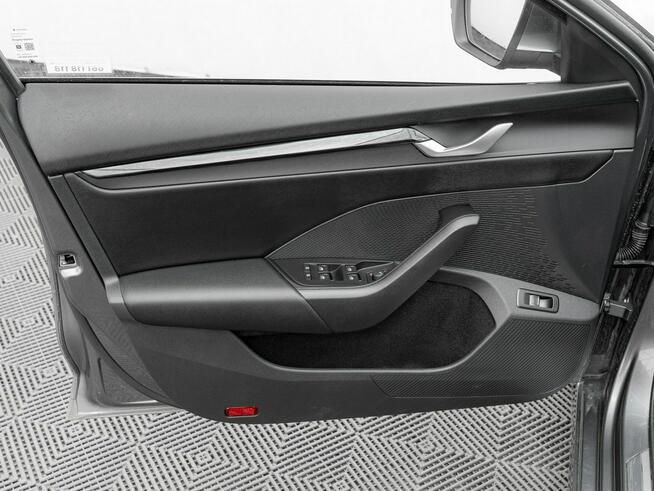 Škoda Octavia 1.5 TSI mHEV 150KM Selection DSG Podgrz.f K.cof Ambient Salon PL VAT23