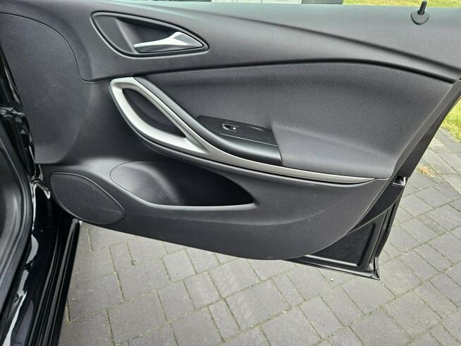 Opel Astra Polski salon