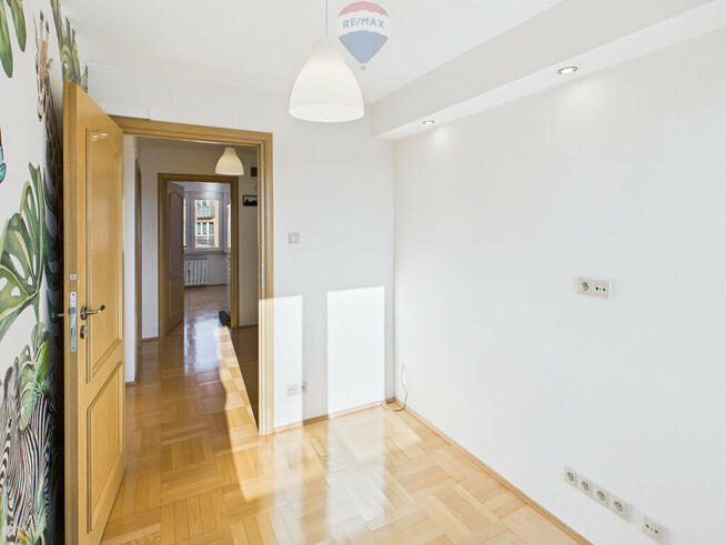 3 pokoje 49 m², do wejścia