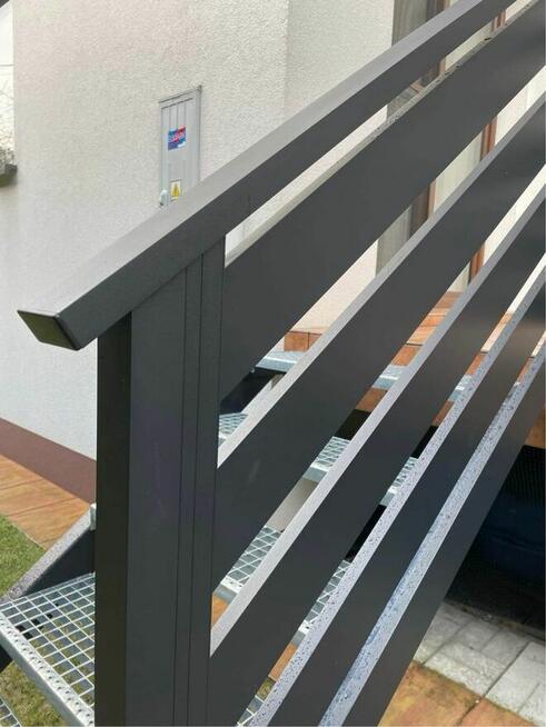 Balustrada barierka balkonowa aluminiowa