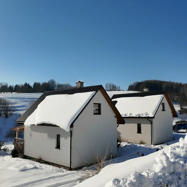 Gospodarstwo 1,3 ha. 2 Domy + 2 domki + stajnia. Bieszczady