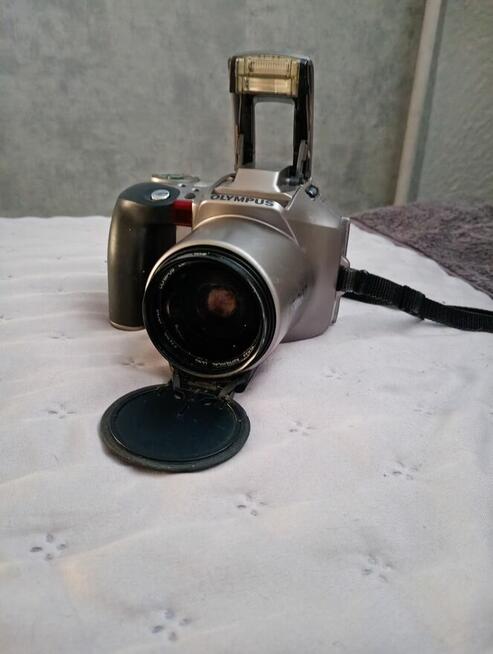 Sprzedam Aparat Olympus IS - 200. 28 - 110 mam