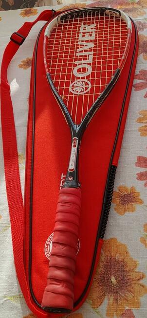 Rakieta Oliver do squasha z pokrowcem, waga 120gr