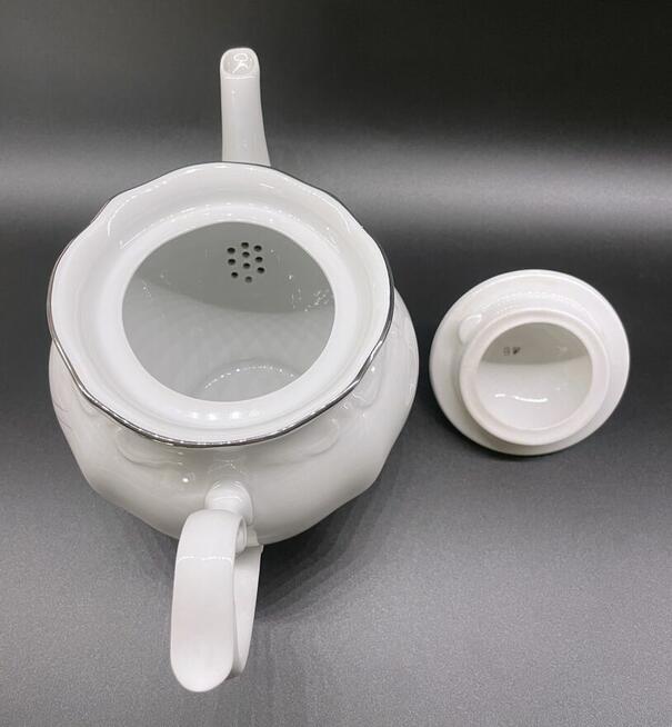 Serwis kawowy 8 osobowy Chodzież Porcelana