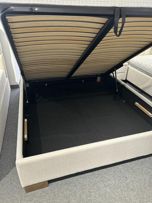 Łóżko tapicerowane 160x200 z pojemnikiem