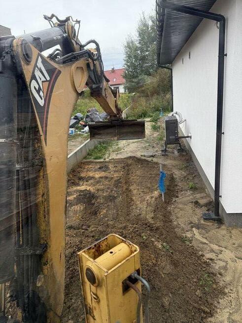 Roboty ziemne usługi koparką