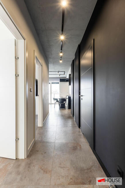 Wysoki standard - 3 pokoje - duży balkon + parking podziemny