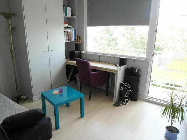 Pokój 1os z balkonem WiFi os. Łużyckie 10min UZ zielony wid