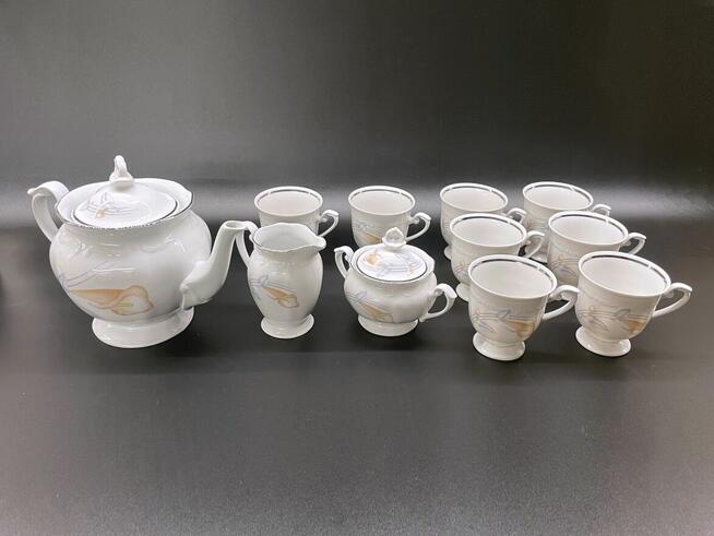 Serwis kawowy 8 osobowy Chodzież Porcelana