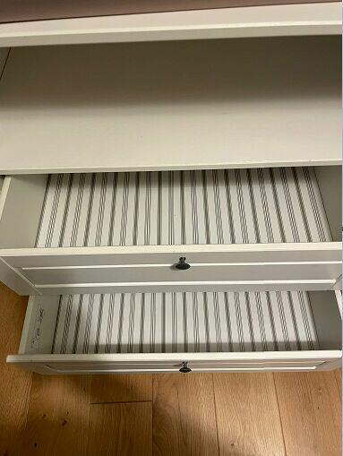 Komodę z przewijakiem Sudvik , oraz przewijak marki Leander