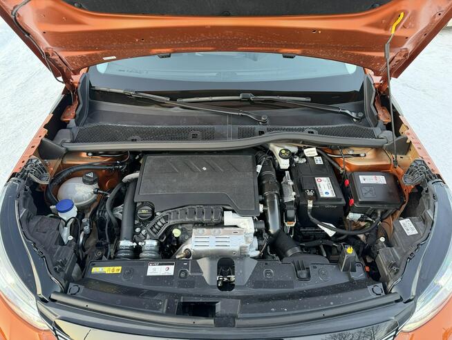 Peugeot 2008 1.2 / 130KM FULL LED Automat Nawigacja Kamera Asystent Pasa Ruchu