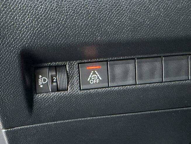 Peugeot 2008 1.2 / 130KM FULL LED Automat Nawigacja Kamera Asystent Pasa Ruchu