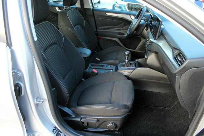 Ford Focus Titanium SalonPL FV23% 125KM Navi LED Tempomat Asystent Pasa Gwarancja