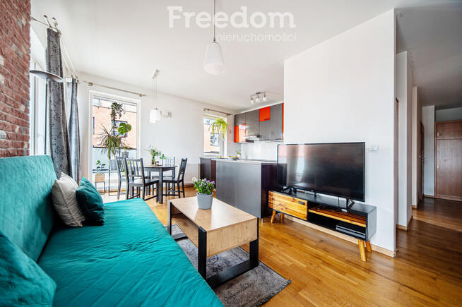 Nowoczesne 2 pokoje przy Metrze Szwedzka – 45 m².