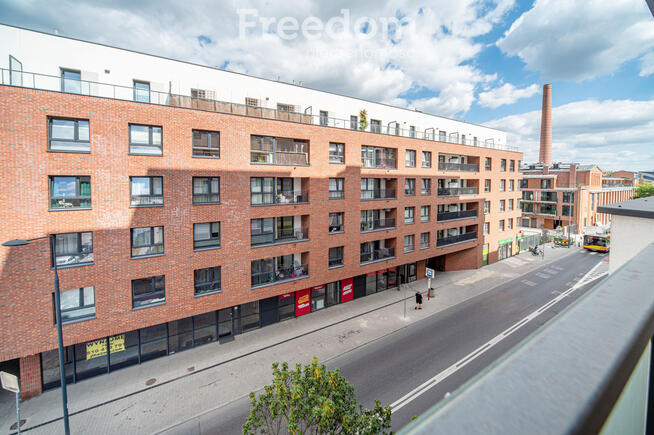 Nowoczesne 2 pokoje przy Metrze Szwedzka – 45 m².