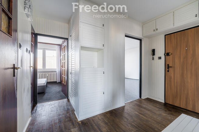 Mieszkanie z widokiem i potencjałem; balkon; metro